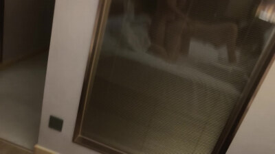 大学生就是骚，中秋背着男朋友来玩